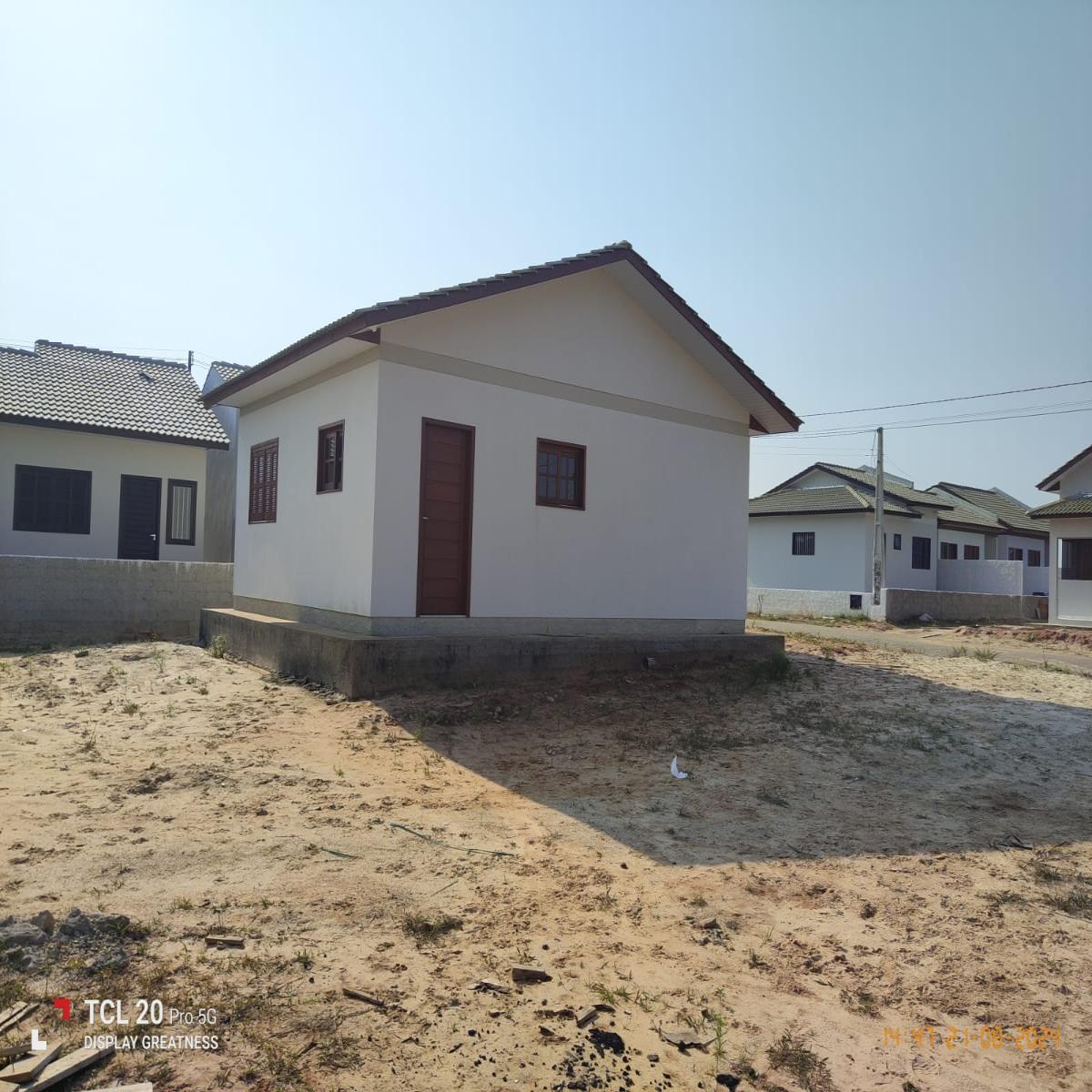 Casa com amplo terreno - Bairro Coloninha