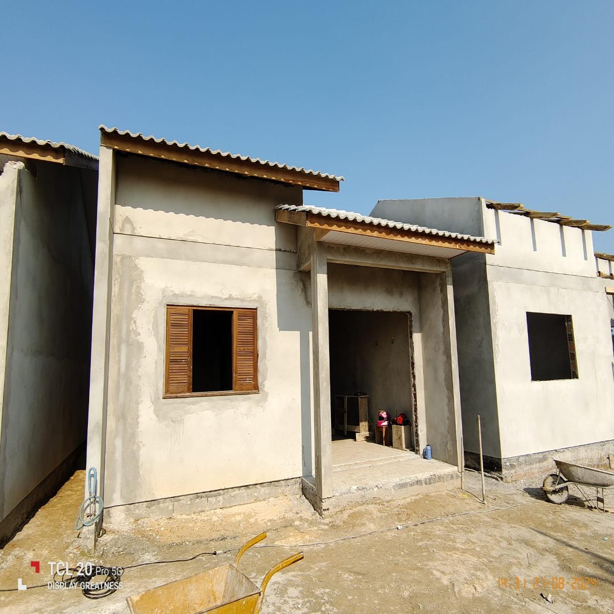 Casas bairro Coloninha/ Volta Curta