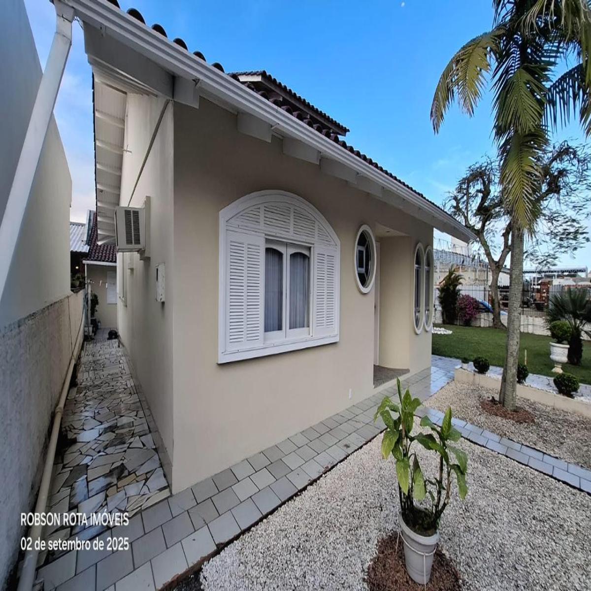 Casa de esquina - Bairro Cidade Alta