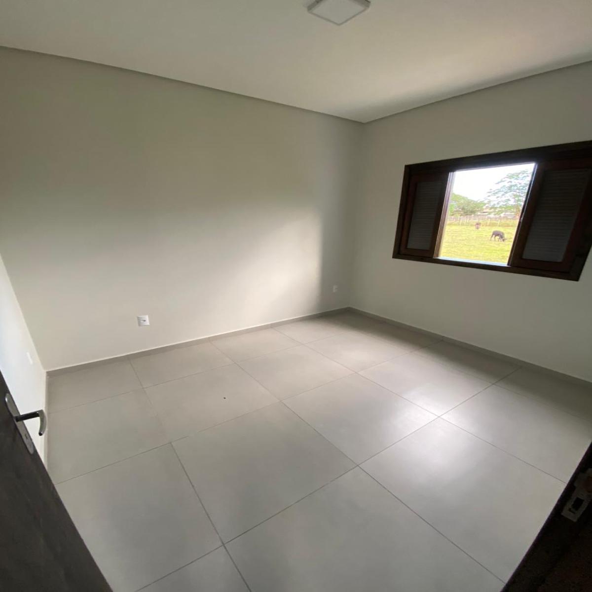 Casa nova com 50m2 - Bairro Santa Catarina