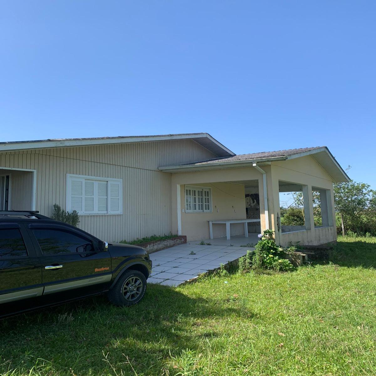 Chácara com 5.100m2 - Bairro Manhoso