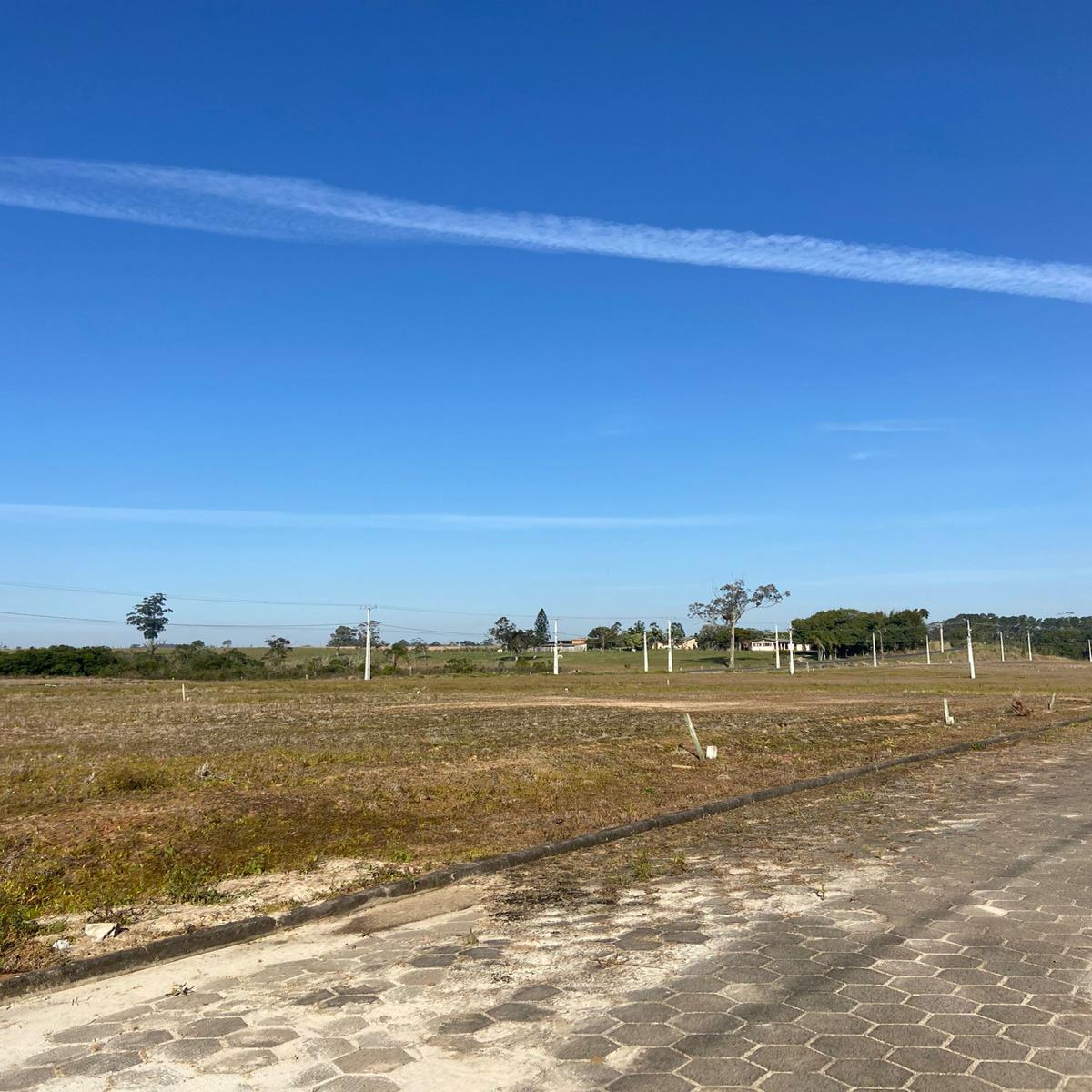 Terrenos na divisa com Maracajá